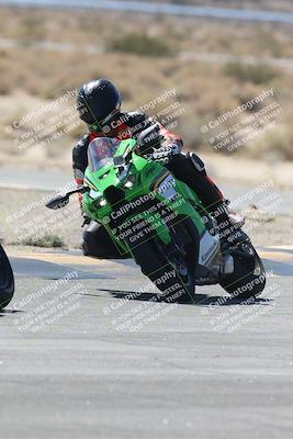 media/Oct-02-2025-Racers Edge (Thu) [[2c91cb6ab3]]/3-B Group/Session 3-Turn 16 (12pm)/